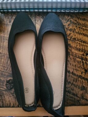 Classic Women's Basic Black Flats - Comfortable Everyday Slip-Ons